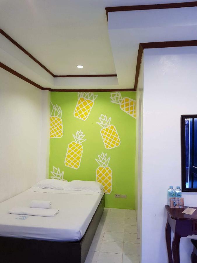 Island Inn Balabag  Extérieur photo